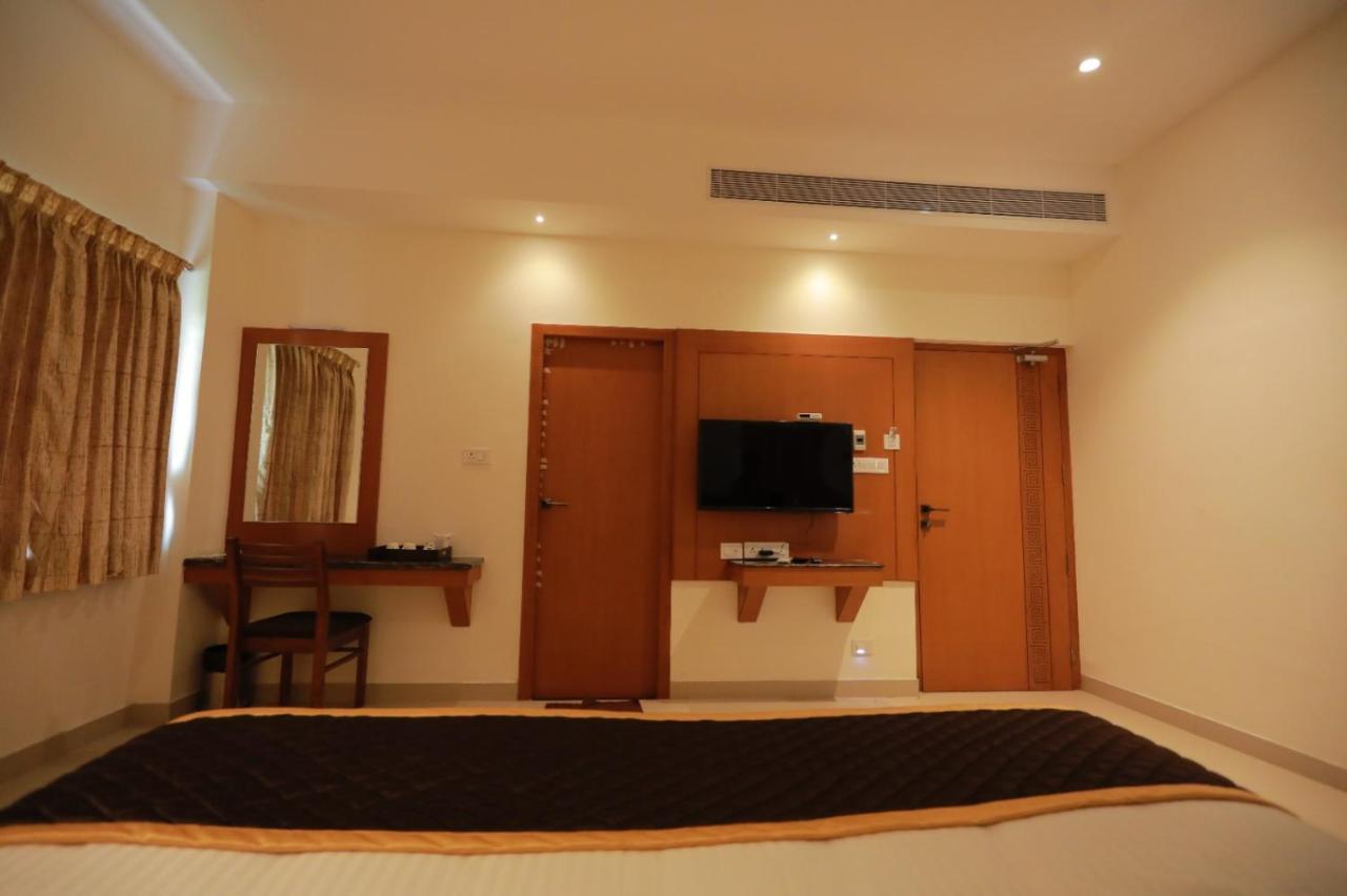 Hotel Ashok Palace Karūr 外观 照片