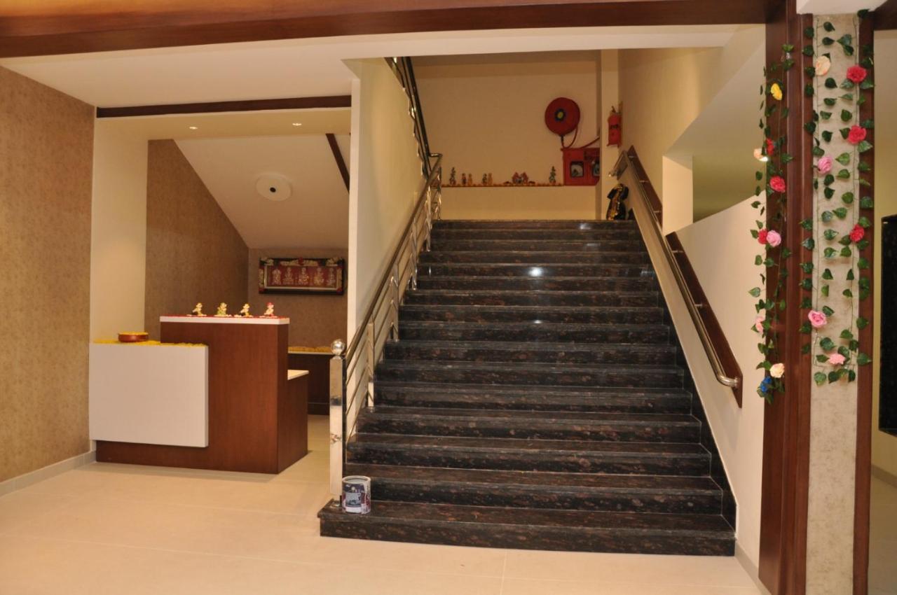 Hotel Ashok Palace Karūr 外观 照片