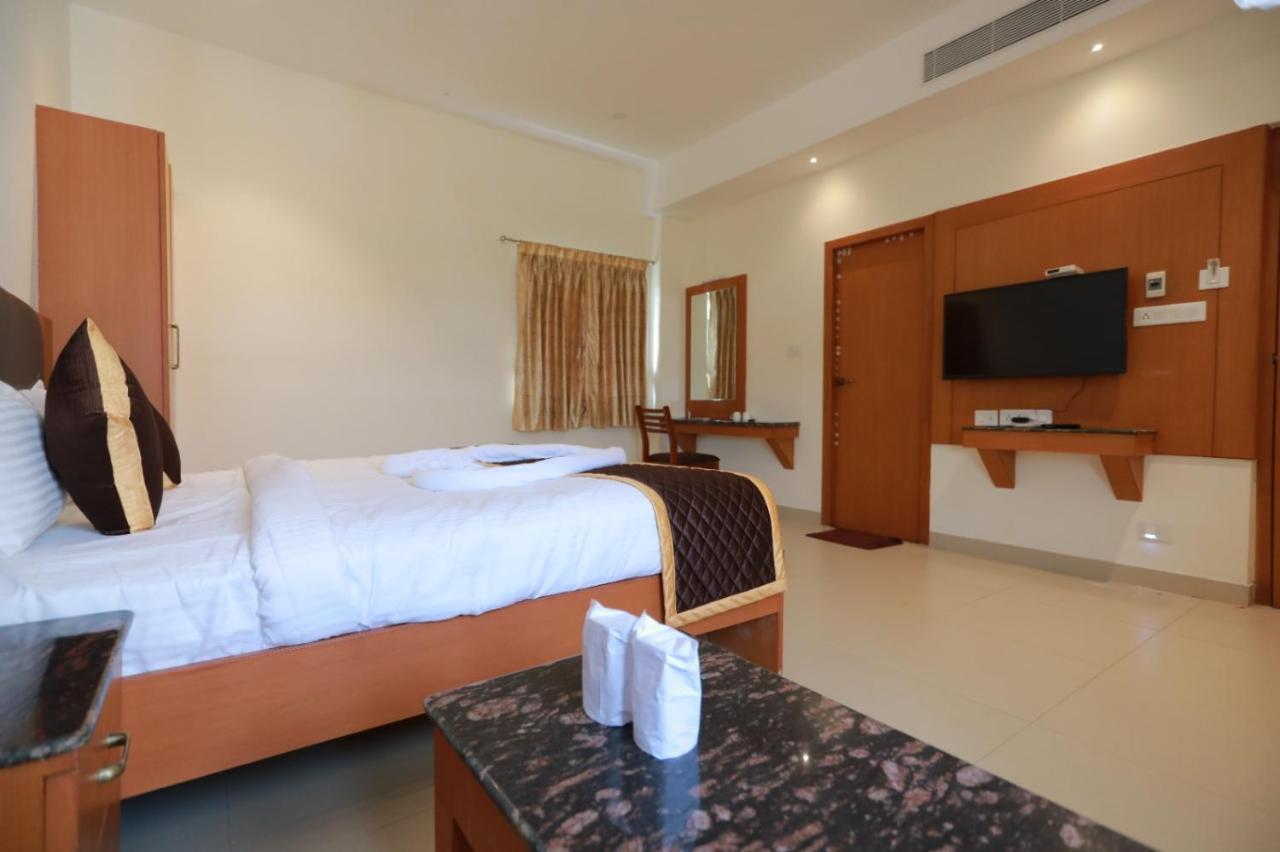 Hotel Ashok Palace Karūr 外观 照片